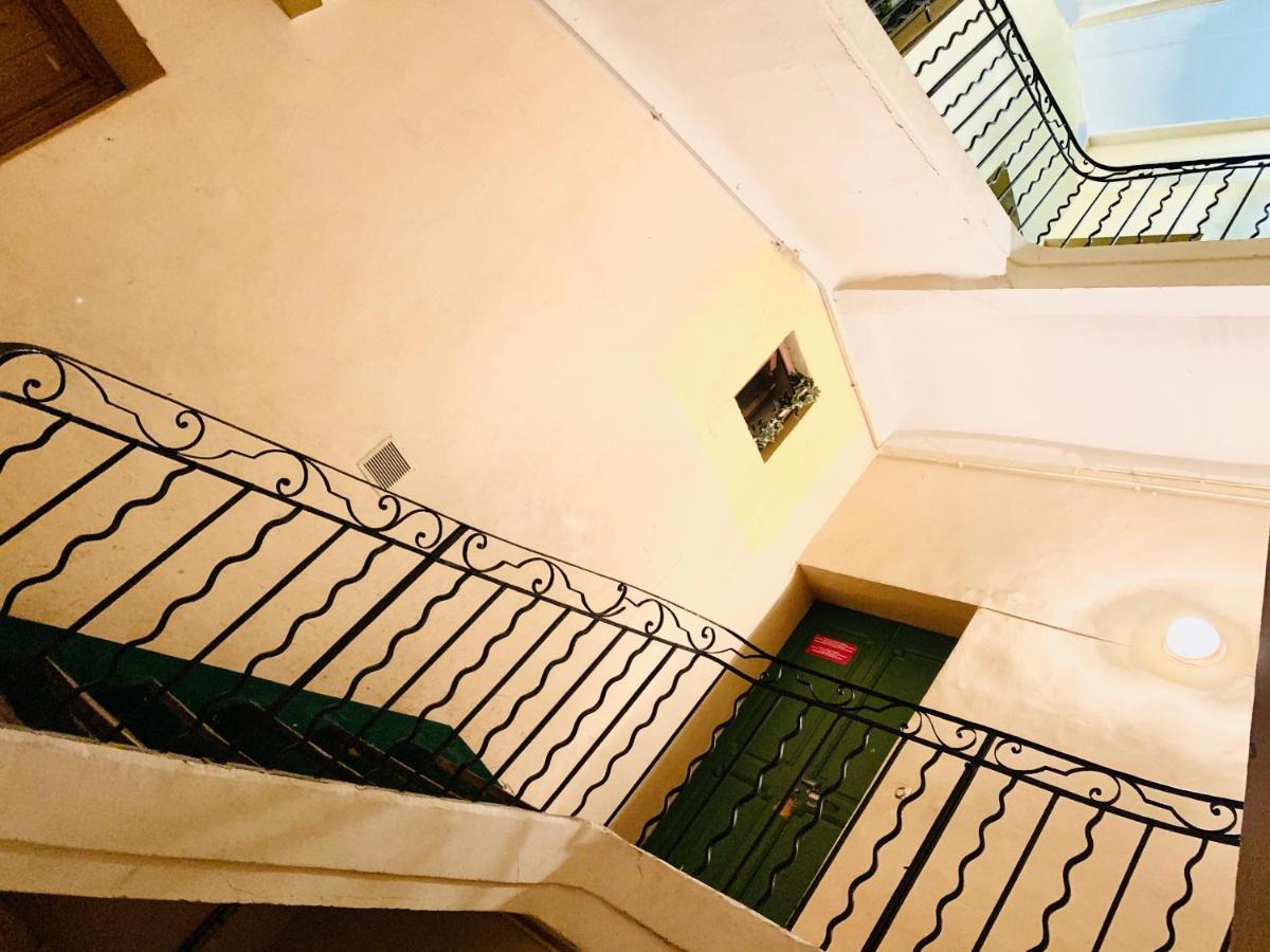 Mazzarin Studio Aix-en-Provence Exterior foto